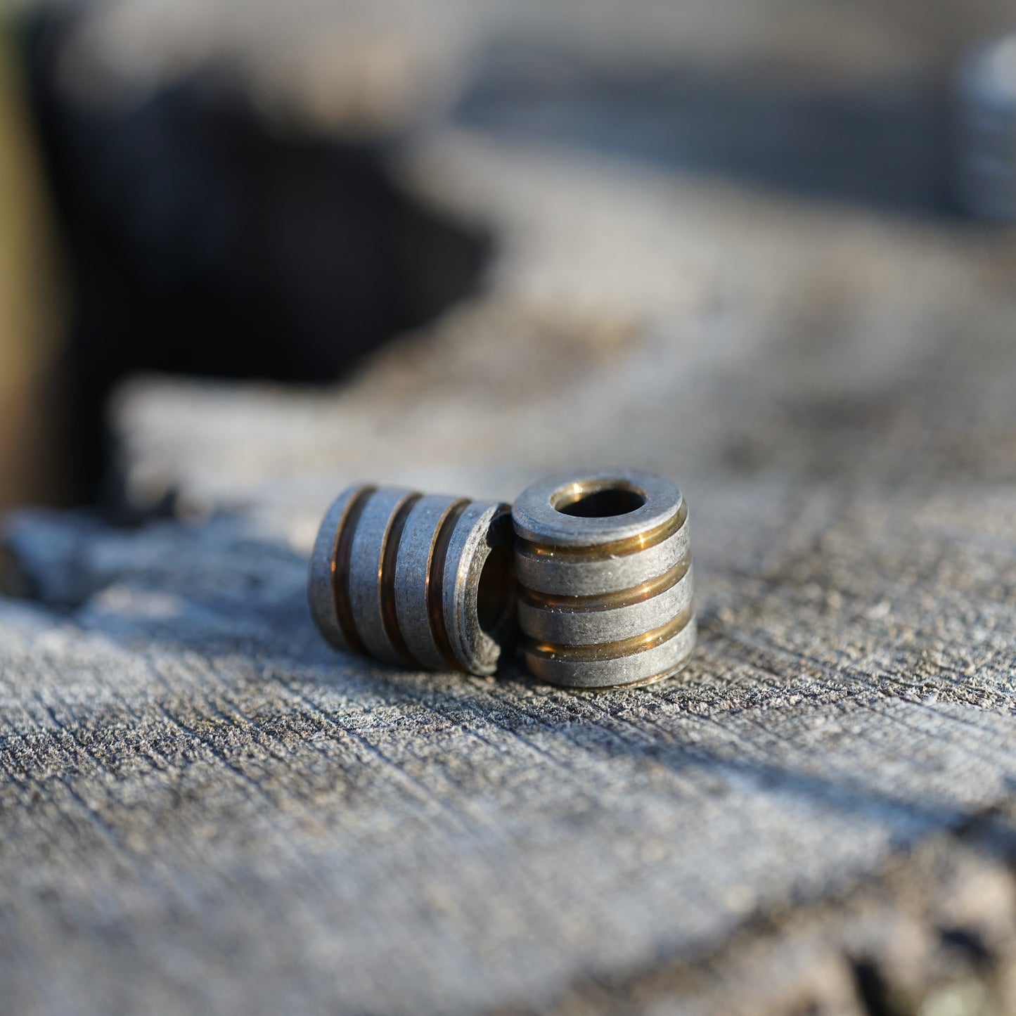 Skrewy Bead